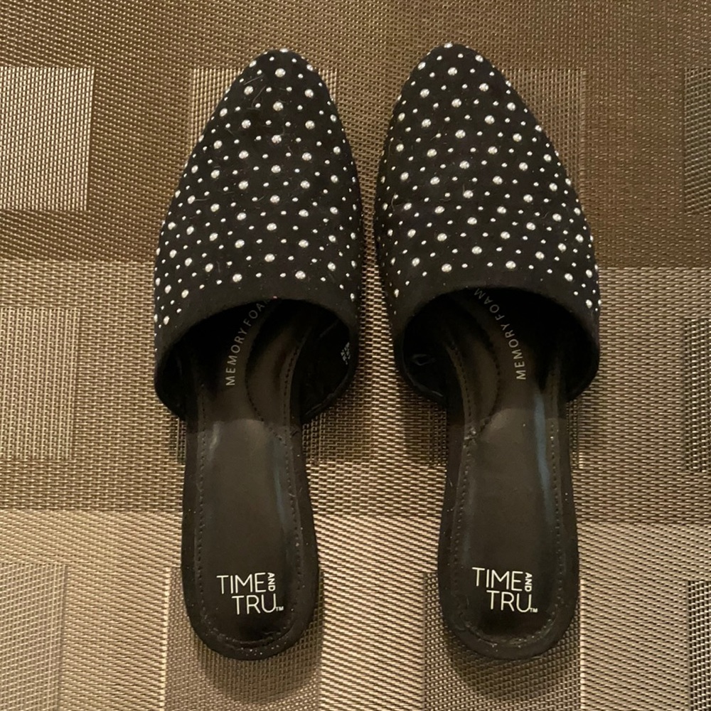 Black flats